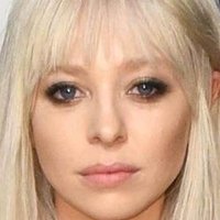 Portia Doubleday Nahé