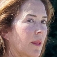 Queen Mary of Denmark Nahé