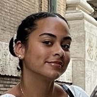 Raina Morris Nahé