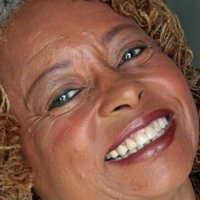 Reatha Grey Nahé