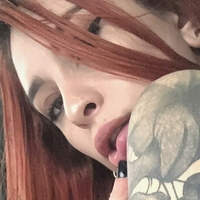 Riley Red Nahé