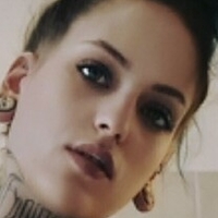 Roxy_Wayne Nahé