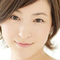 Ryoko Hirosue Nahé
