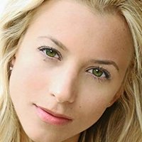 Sabina Gadecki Nahé