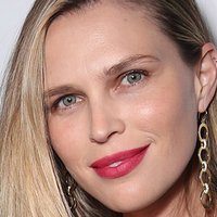 Sara Foster Nahé