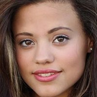Sarah Jeffery Nahé