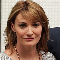 Sarah Parish Nahé