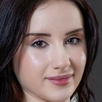 Sasha Jane Nahé