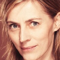 Saskia Reeves Nahé