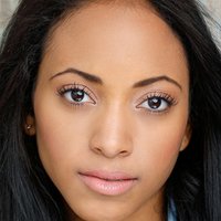 Selina Kaye Nahé
