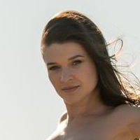 Serena J Nahé