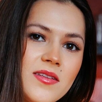 Serina Gomez Nahé