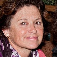 Stephanie Zimbalist Nahé