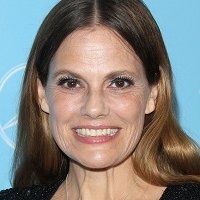 Suzanne Cryer Nahé