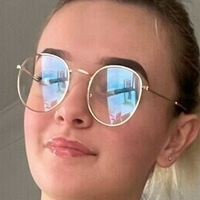 Taylorhugs Nahé