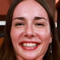Tess Thompson Nahé