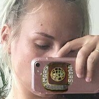 Tomine Harket Nahé