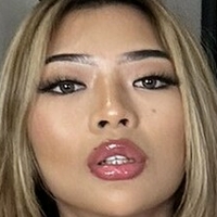Trans Ladyboy Lily Nahé