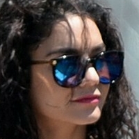 Vanessa Hudgens Sister Nahé