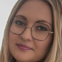 Weiß jemand wie sie heißt? Nahé