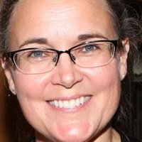 Wendy MacDonald Nahé