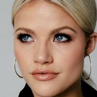 Witney Carson Nahé