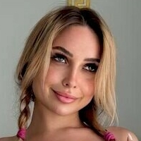 xfreakynikki Nahé