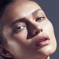 Yana Sotnikova Nahé