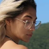 Yessmodel Nahé