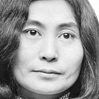Yoko Ono Nahé
