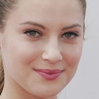 Zoe Levin Nahé