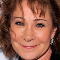 Zoe Wanamaker Nahé
